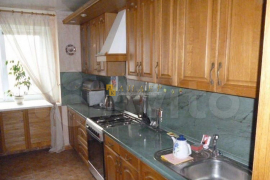 Продается 3-комнатная квартира